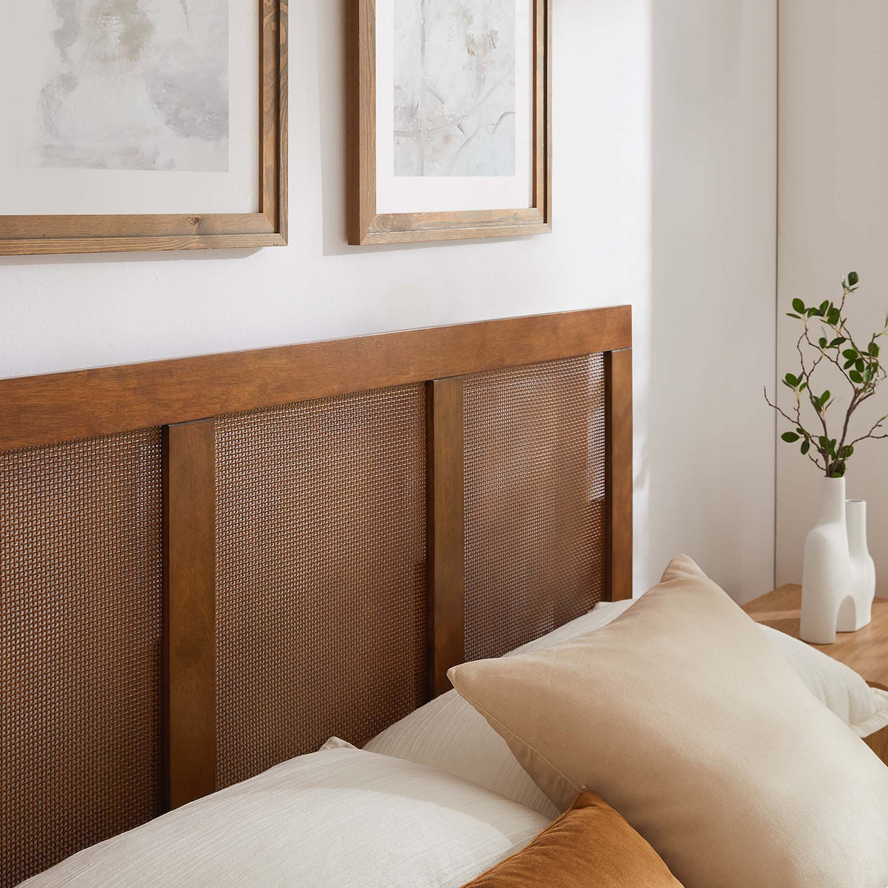 Netun Full Platform Bed, Walnut