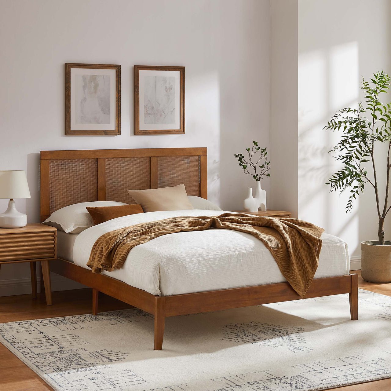 Netun Full Platform Bed, Walnut