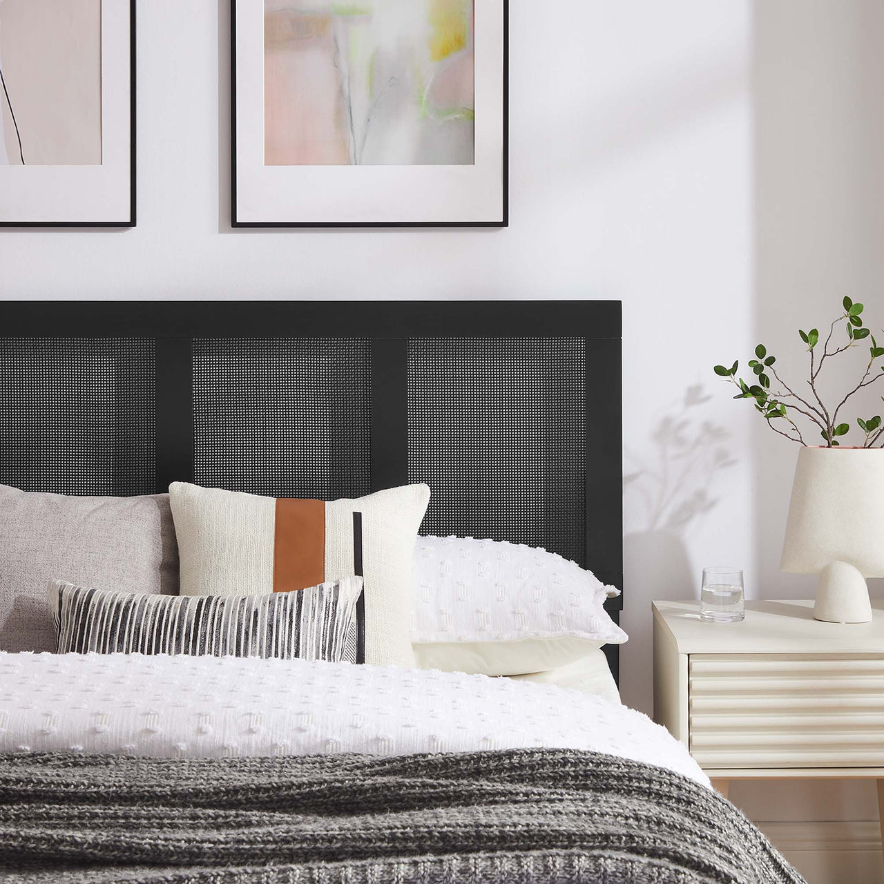 Netun King Platform Bed, Black