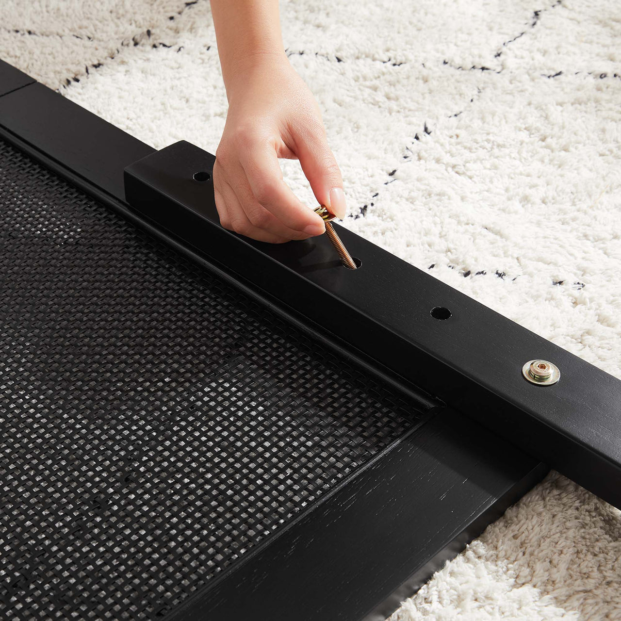 Netun King Platform Bed, Black