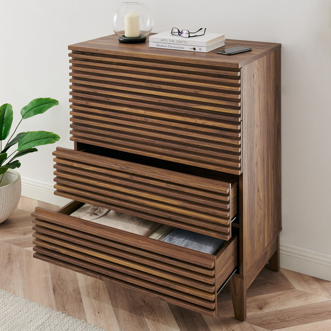 Ventra Chest, Medium, Walnut