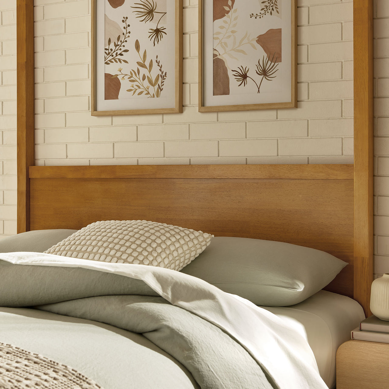 Encase King Canopy Platform Bed, Oak