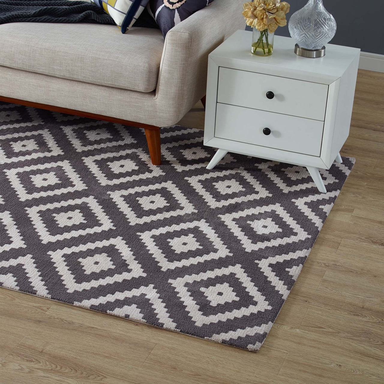 Duotone Diamond 8x10 Area Rug, Ivory & Charcoal