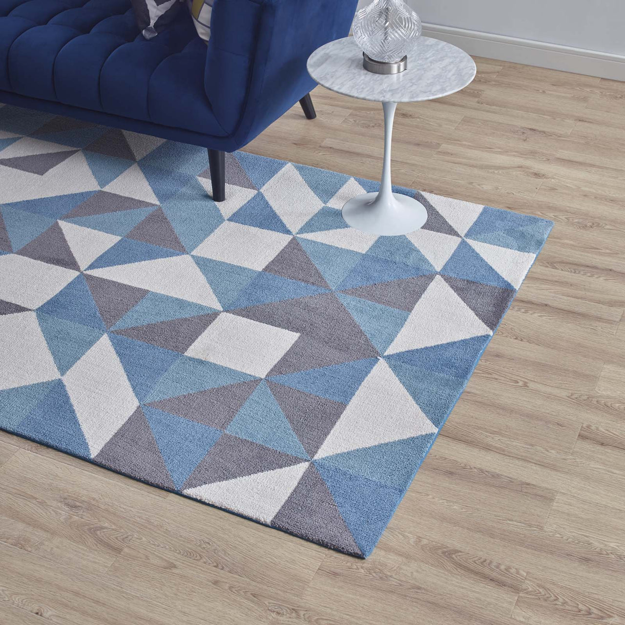 Giovanni Trinity 5x8 Area Rug, Blue, White and Gray