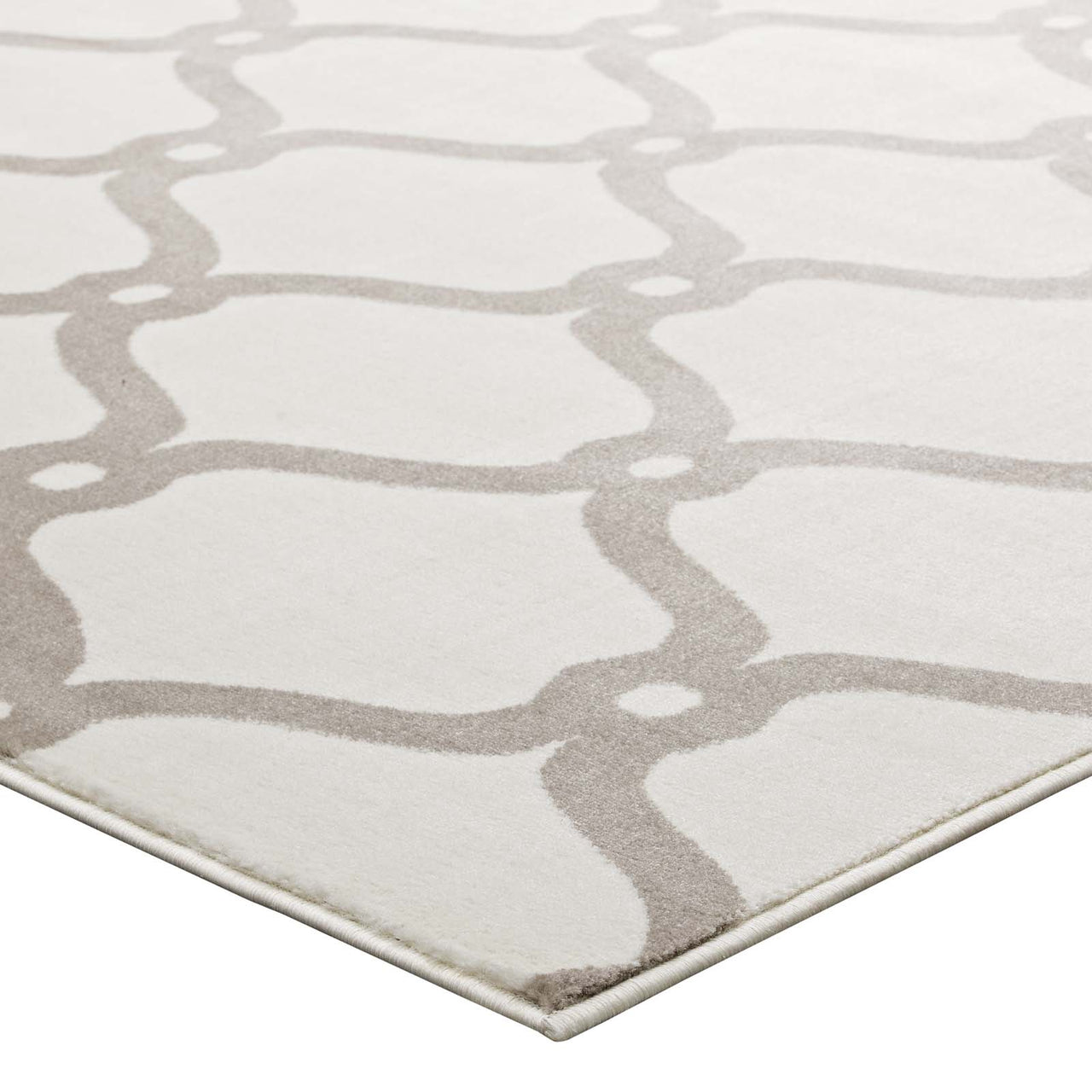 Calyndra Chain 5x8 Area Rug, Beige & Ivory