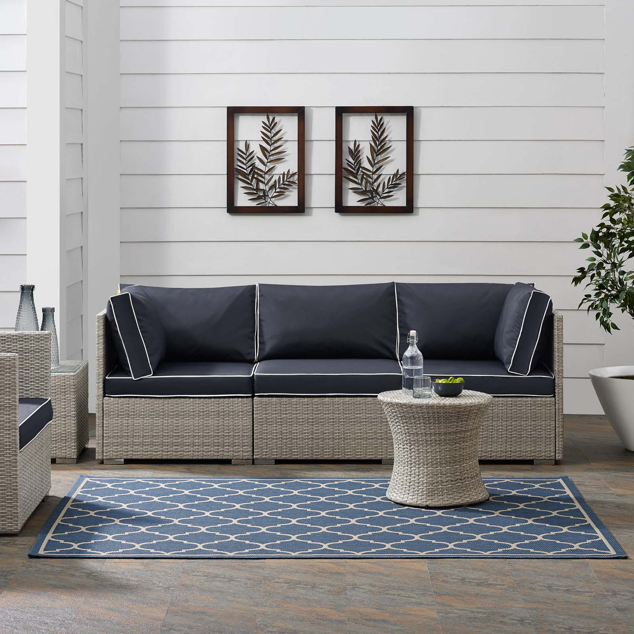Zahara Scale Indoor | Outdoor 8x10 Area Rug, Blue & Beige