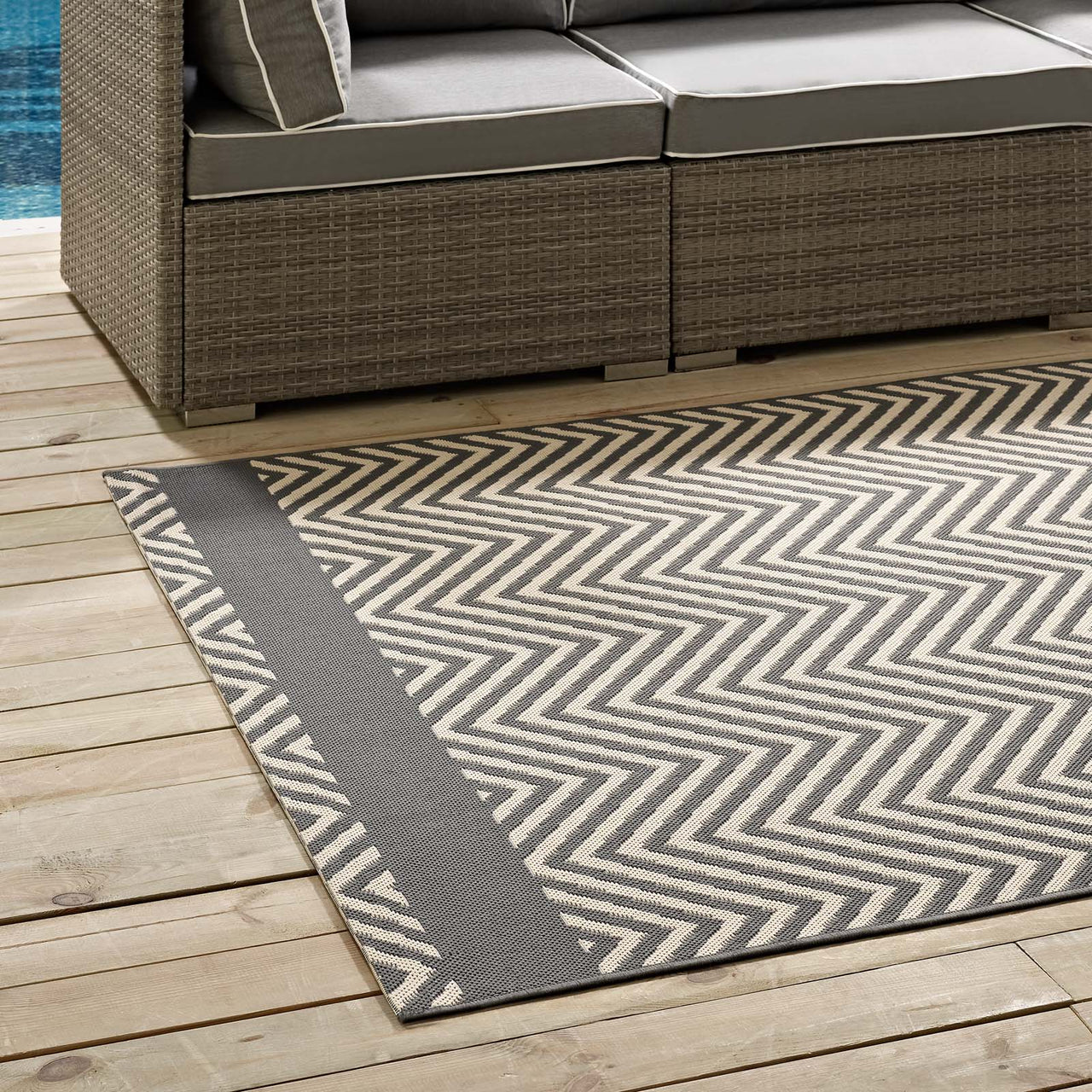 Illusion Veil Indoor | Outdoor 5x8 Area Rug, Gray & Beige