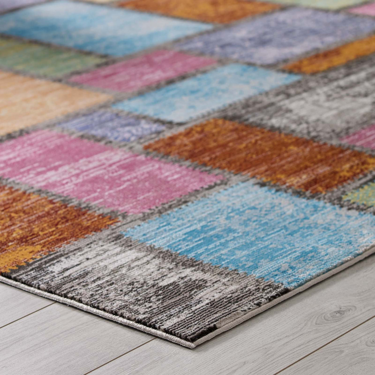 Manifest Protection 4x6 Area Rug, Multicolor