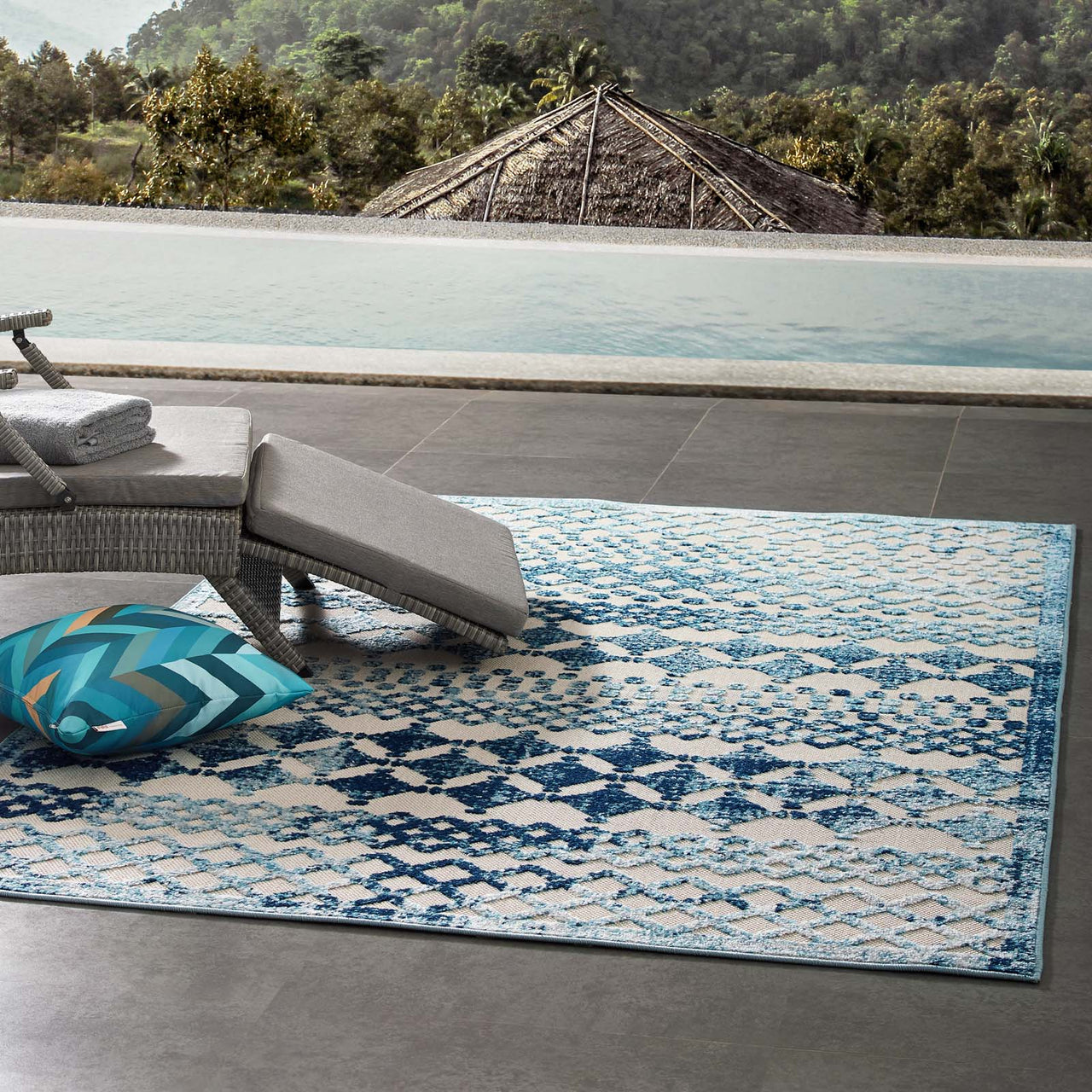 Mirror Polymer 5x8 Indoor|Outdoor Area Rug, Ivory & Blue