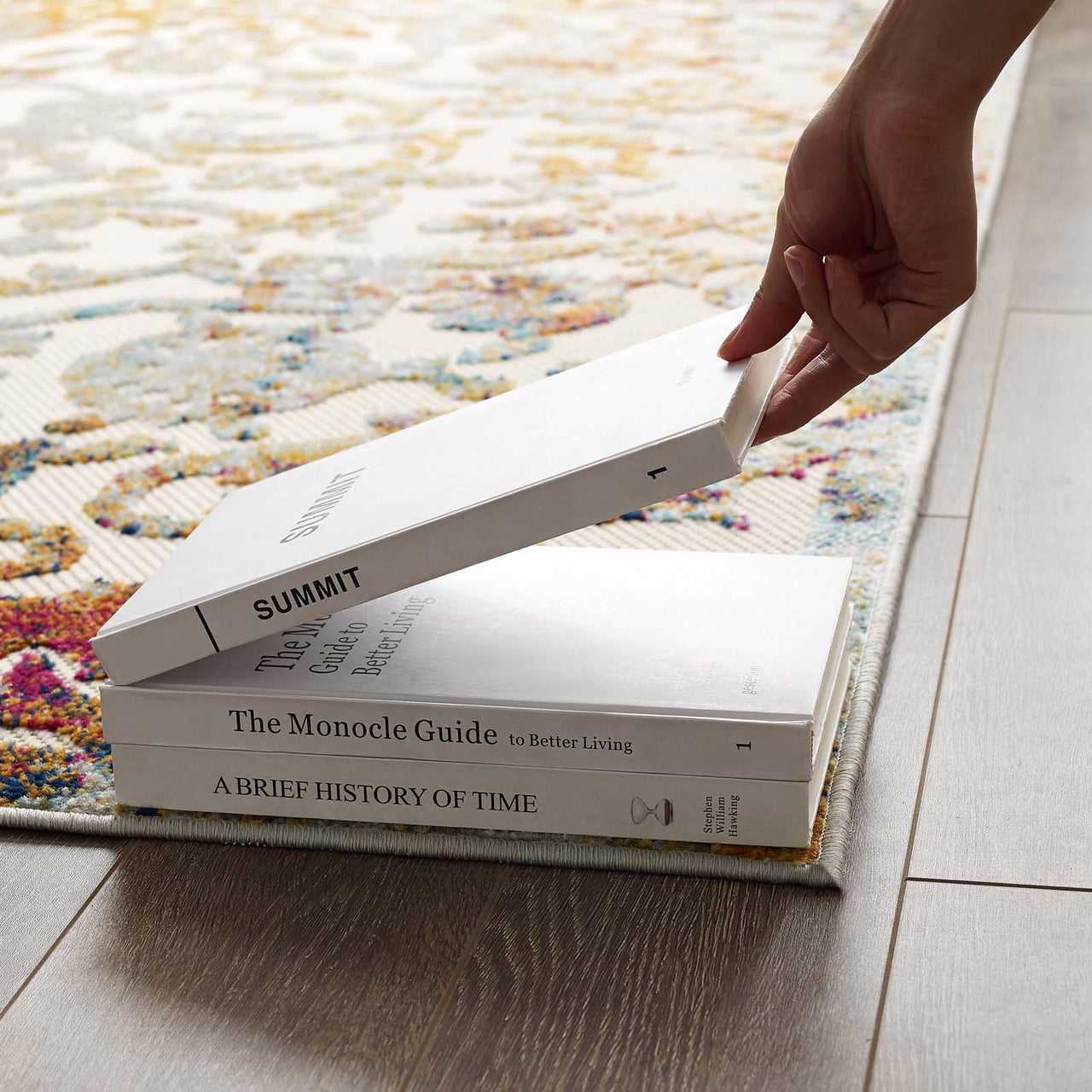 Mirror Bonds 5x8 Indoor|Outdoor Area Rug, Ivory & Light Blue