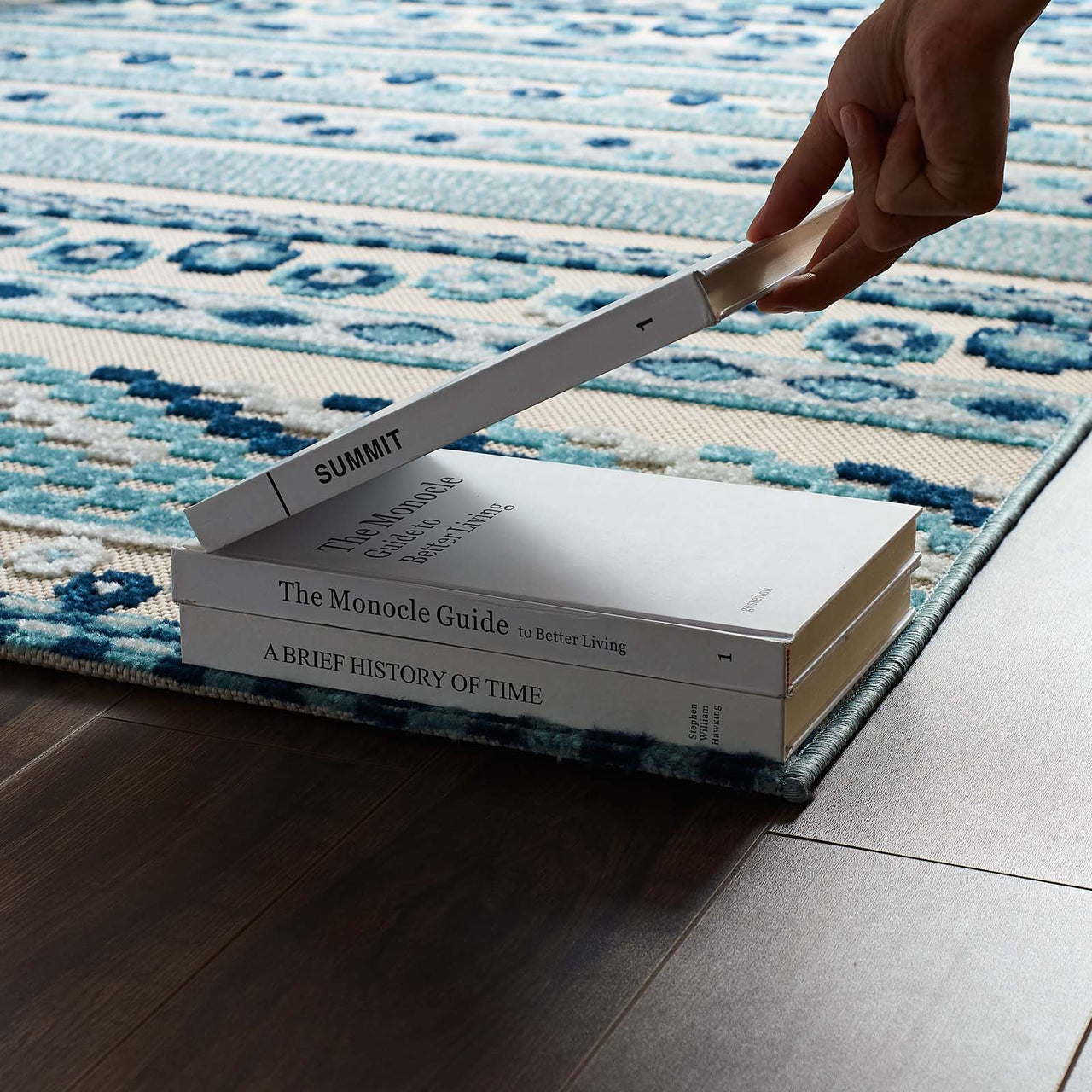 Mirror Emotions 5x8 Indoor | Outdoor Area Rug, Ivory & Blue