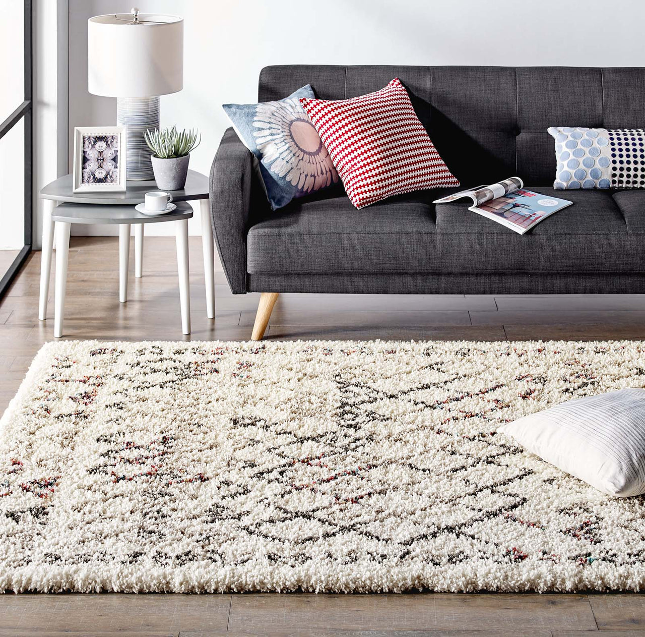 Ancient Arrowheads 5x8 Area Rug, Multicolor