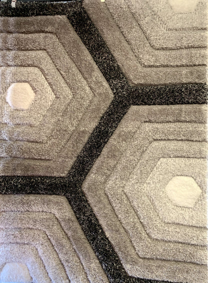 Sorrento 3D Honeycomb Shield Shag Area Rug, Silver