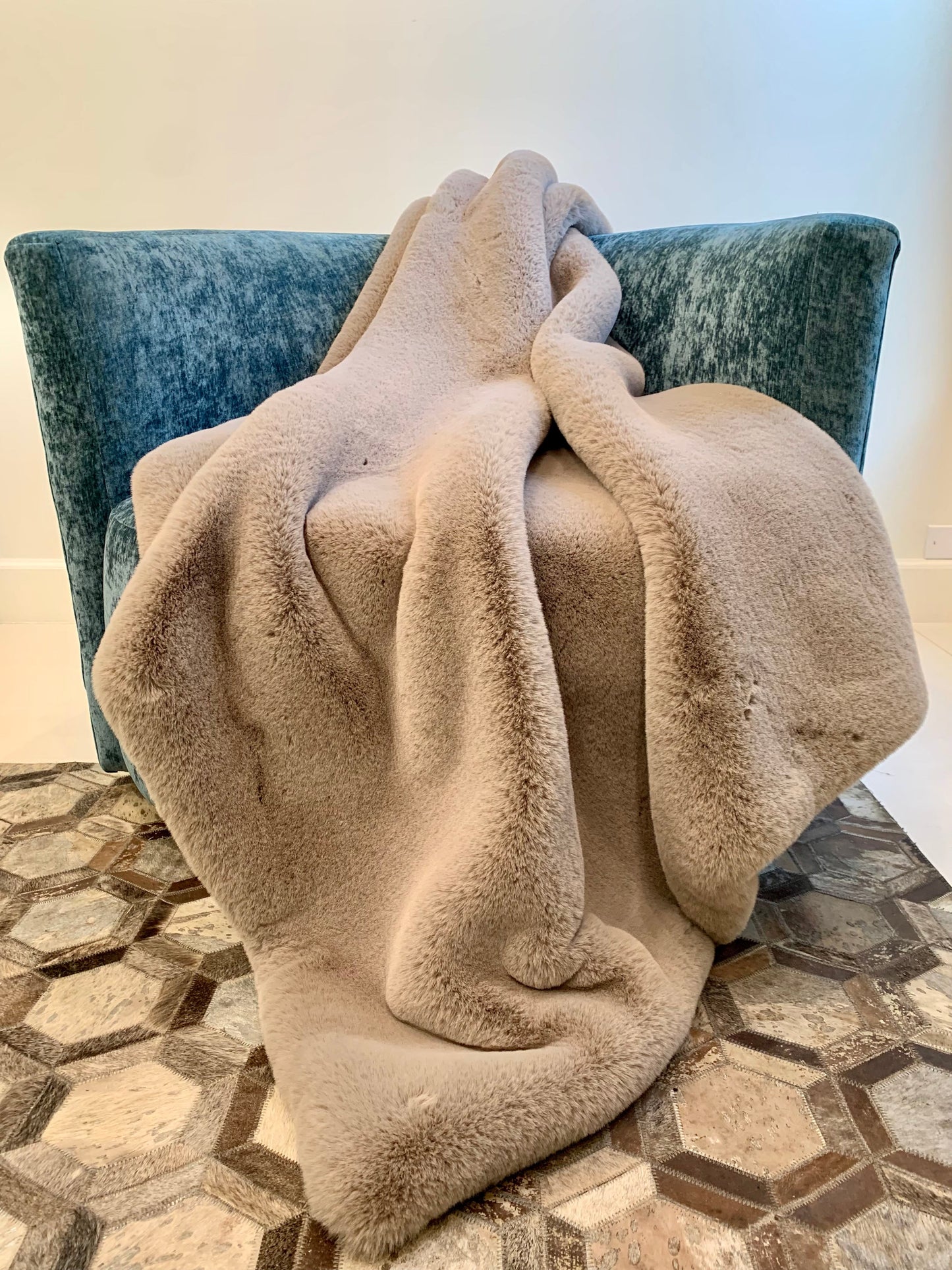 Luxury Faux Chinchilla Fur Throw Blanket, Assorted Colors