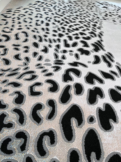 Devo Pensive Predator Area Rug, Platinum & Gray