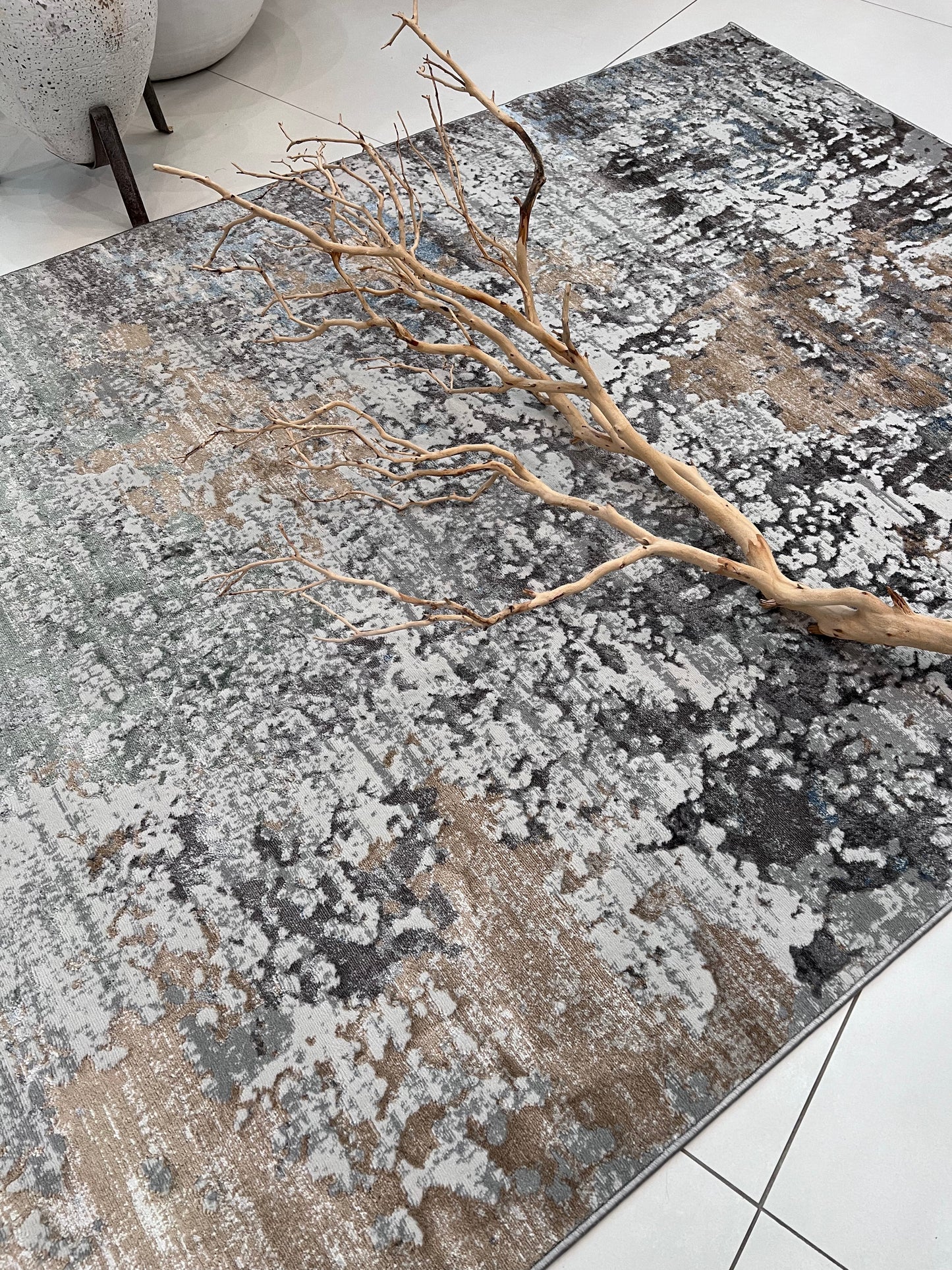 Devo Memories Area Rug, Platinum & Earth