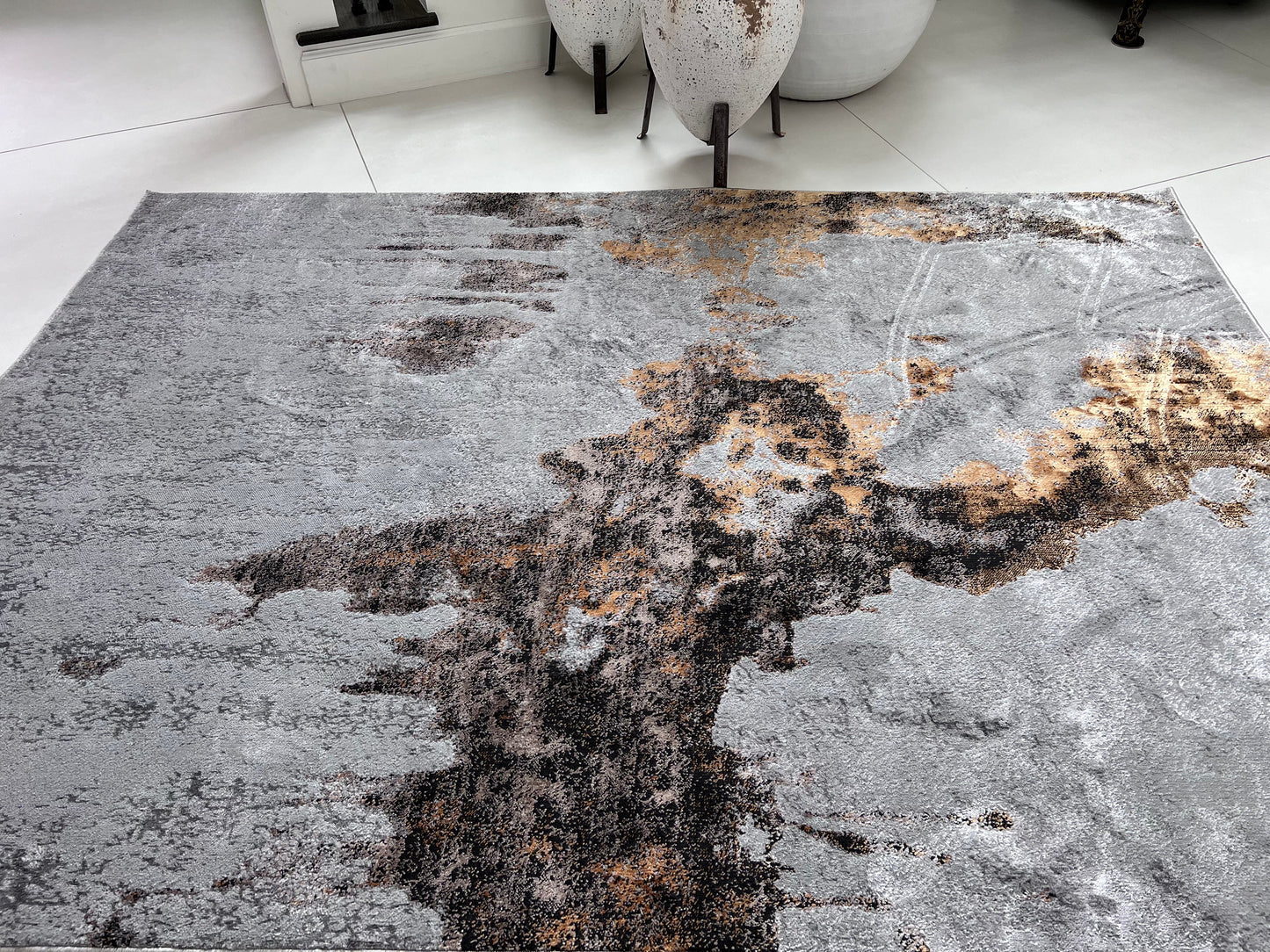 Devo Cosmic Dreams Area Rug, Platinum & Gray