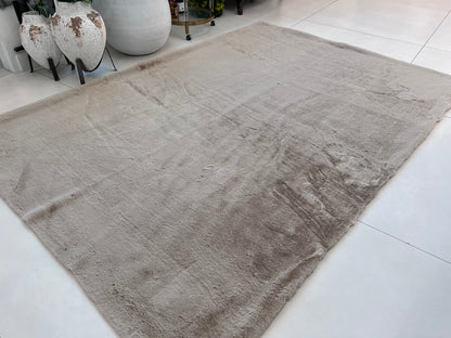 Bella Luxury Faux Fur Area Rug, Assorted Colors