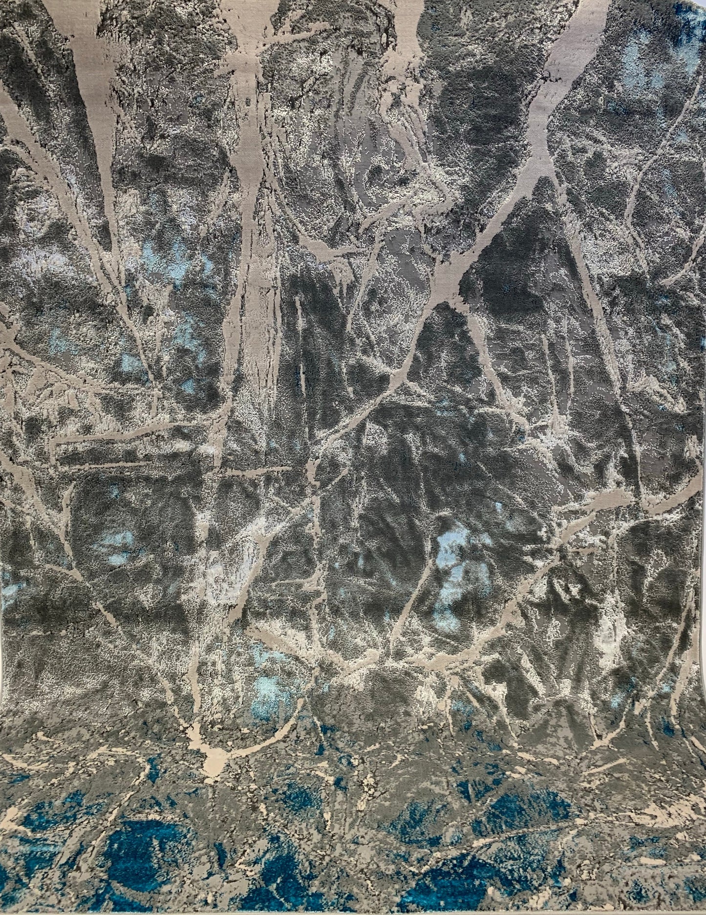 Maximus Fractured Glacier Indoor | Outdoor Area Rug, Blue & Platinum