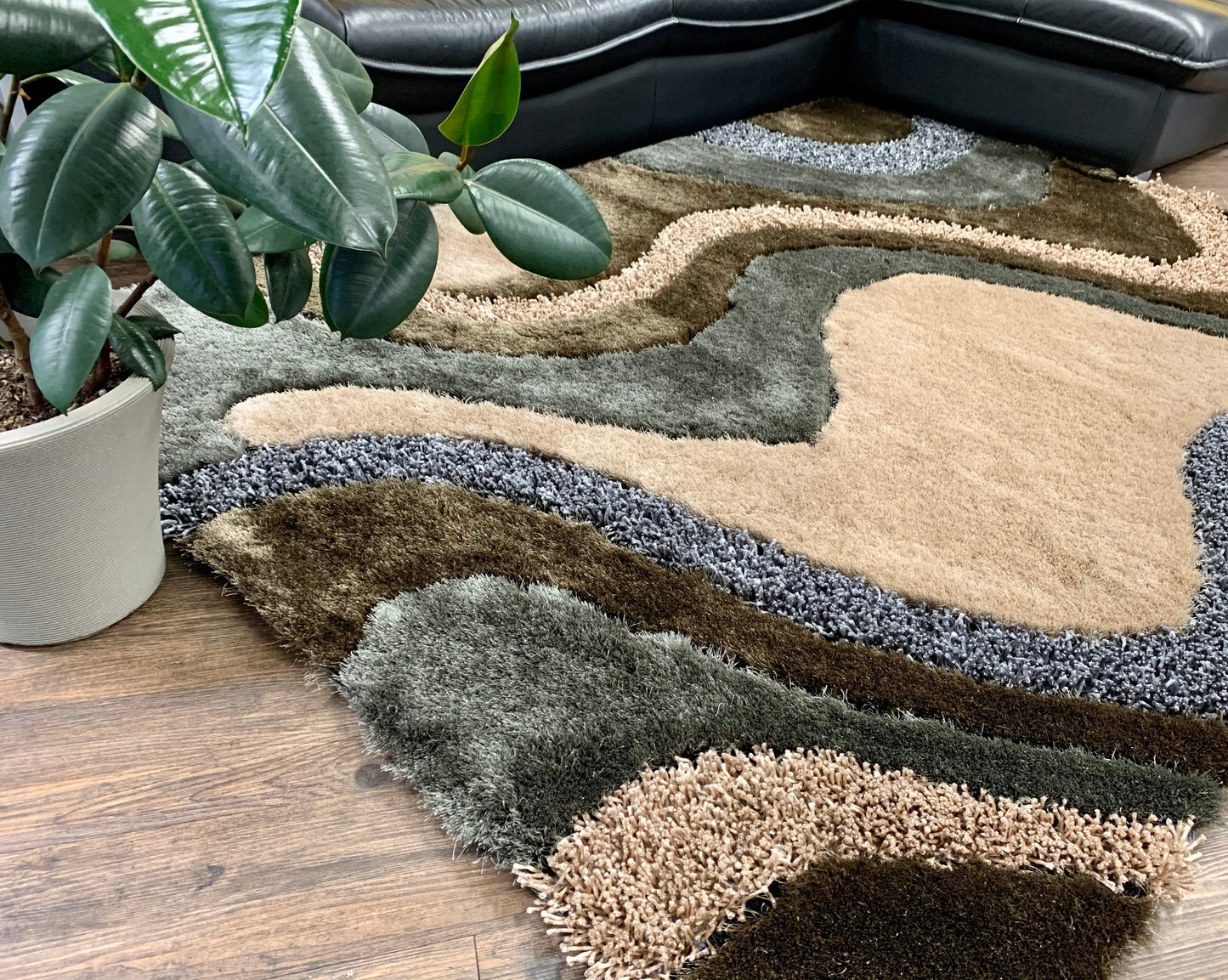 S.V.D. Fluvial Area Rug, Assorted Multicolor