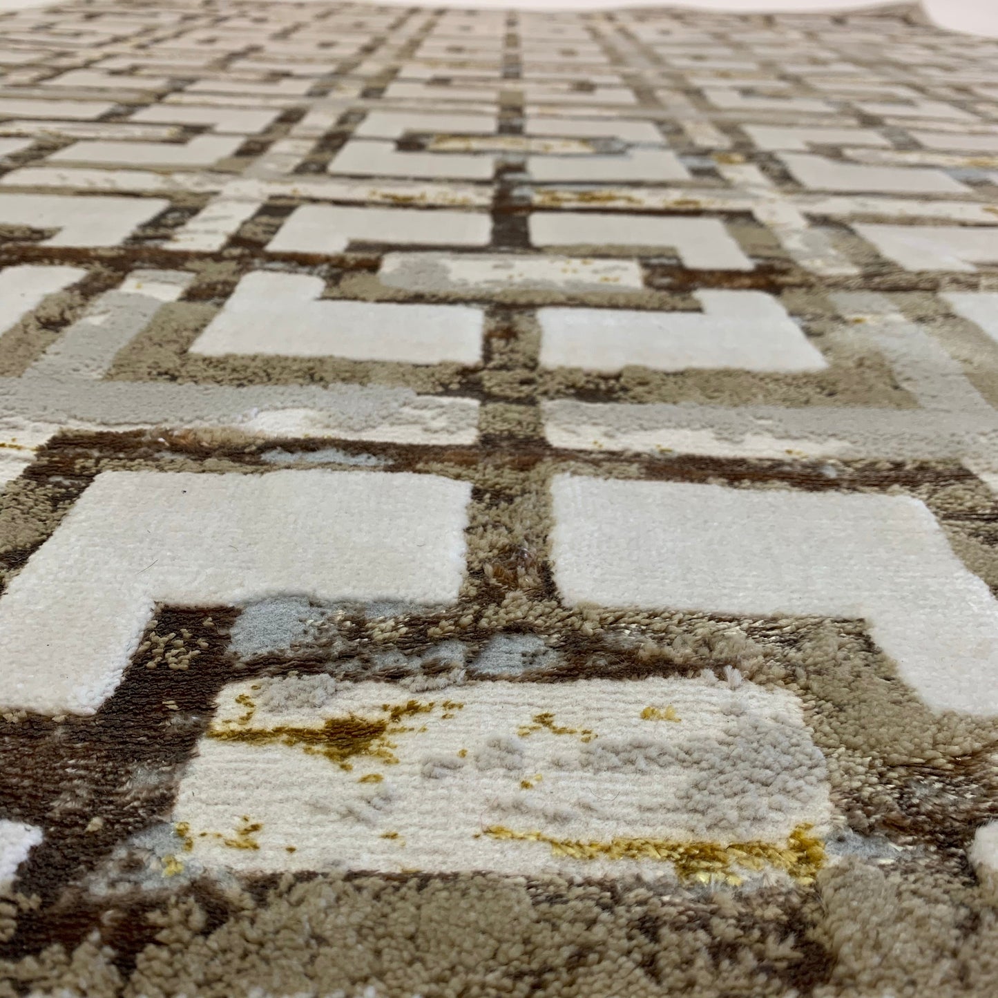 Maximus Fortress Indoor | Outdoor Area Rug, Beige & Gold