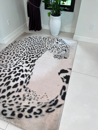 Devo Pensive Predator Area Rug, Platinum & Gray