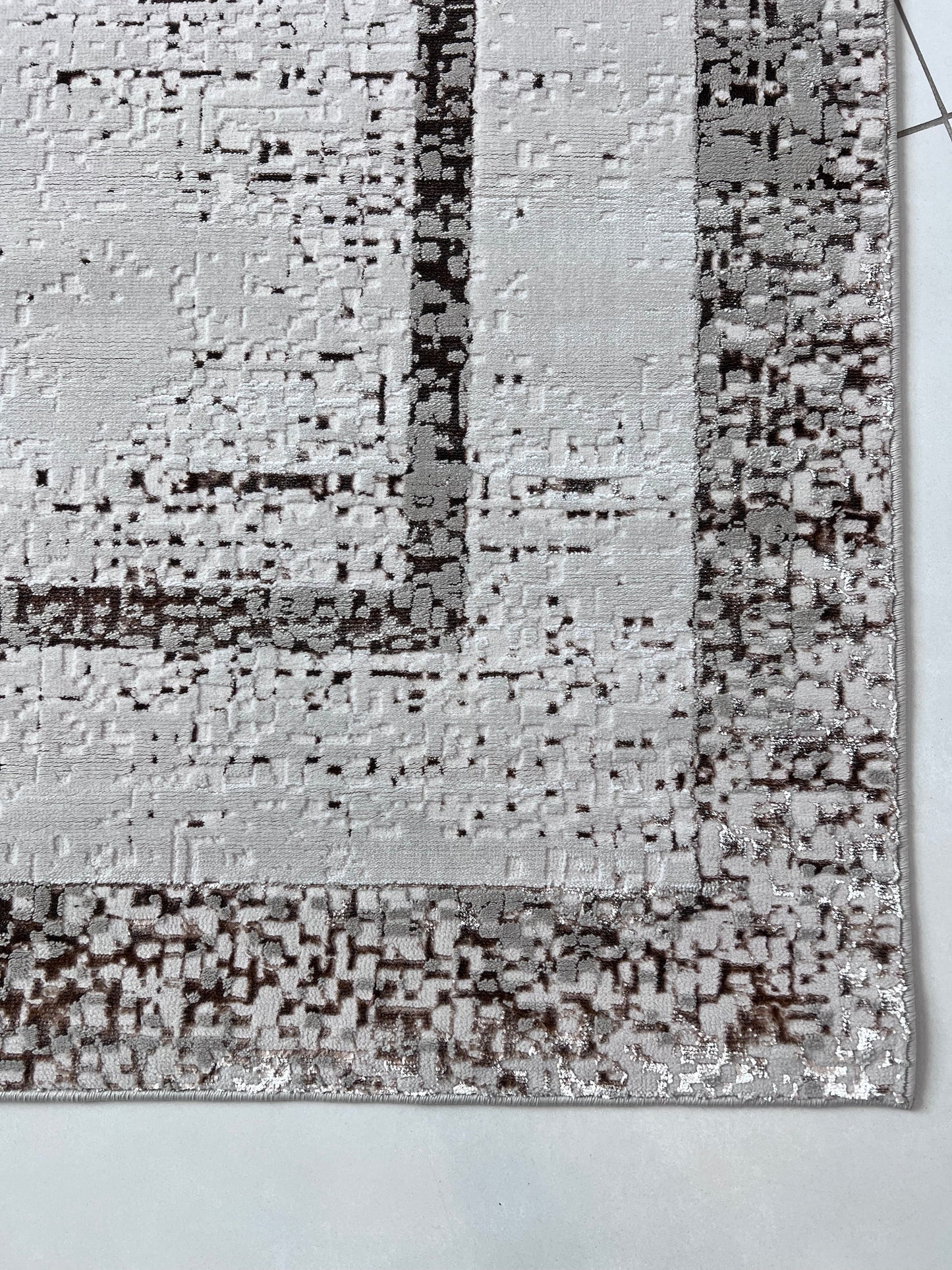 Maximus Opulence Indoor | Outdoor Area Rug, Gray & Platinum