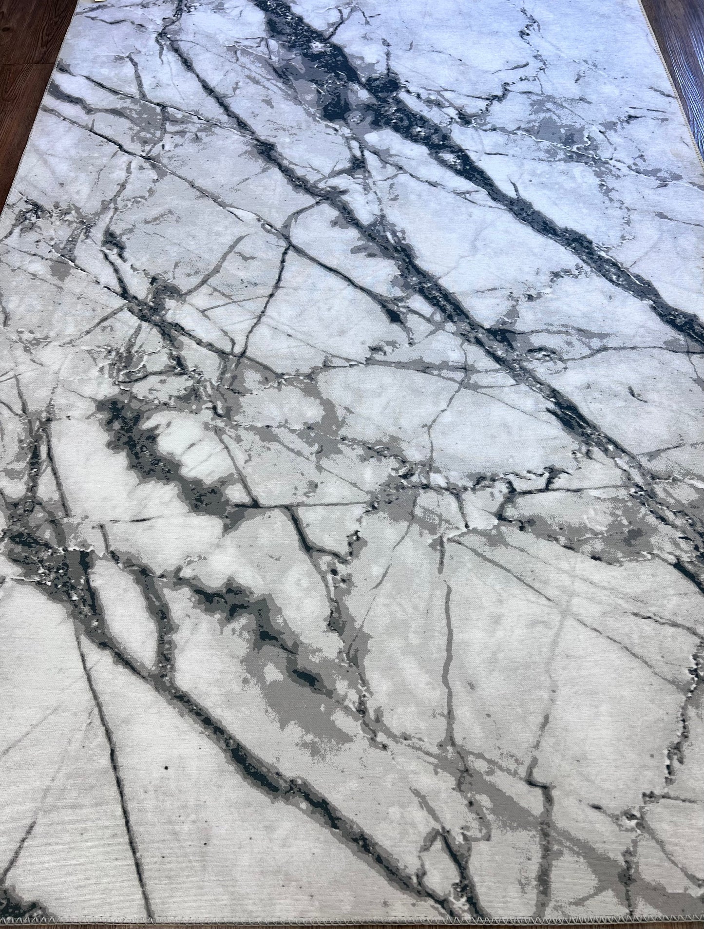Elevate Marble II Area Rug, Silver