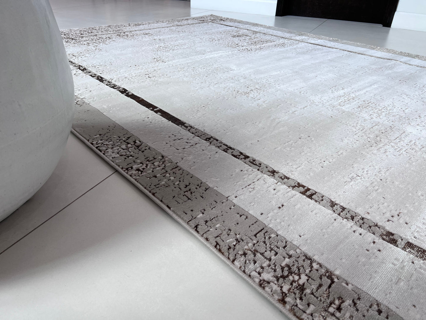 Maximus Opulence Indoor | Outdoor Area Rug, Gray & Platinum