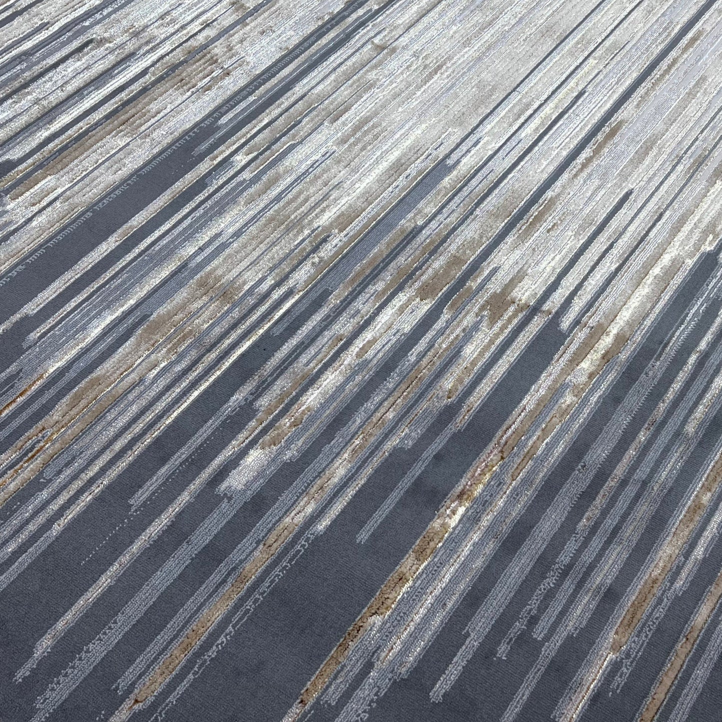 Maximus Harmonic Frequency Indoor | Outdoor Area Rug, Gray & Platinum