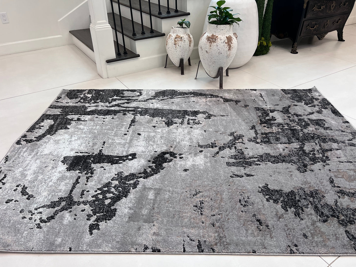 Devo Rematerialize Area Rug, Platinum & Gray
