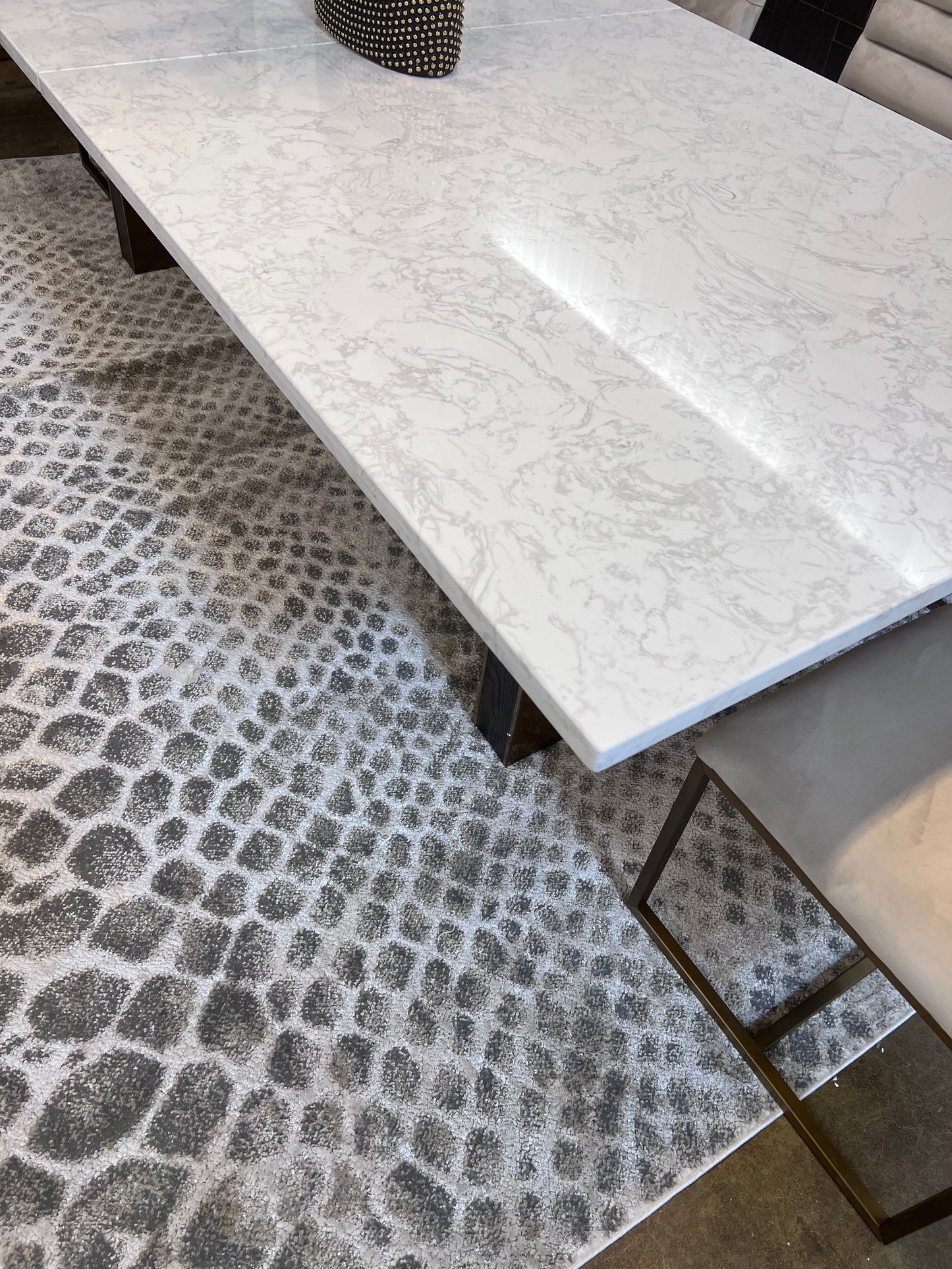 Maximus Icy Scales Indoor | Outdoor Area Rug, Blue & Platinum